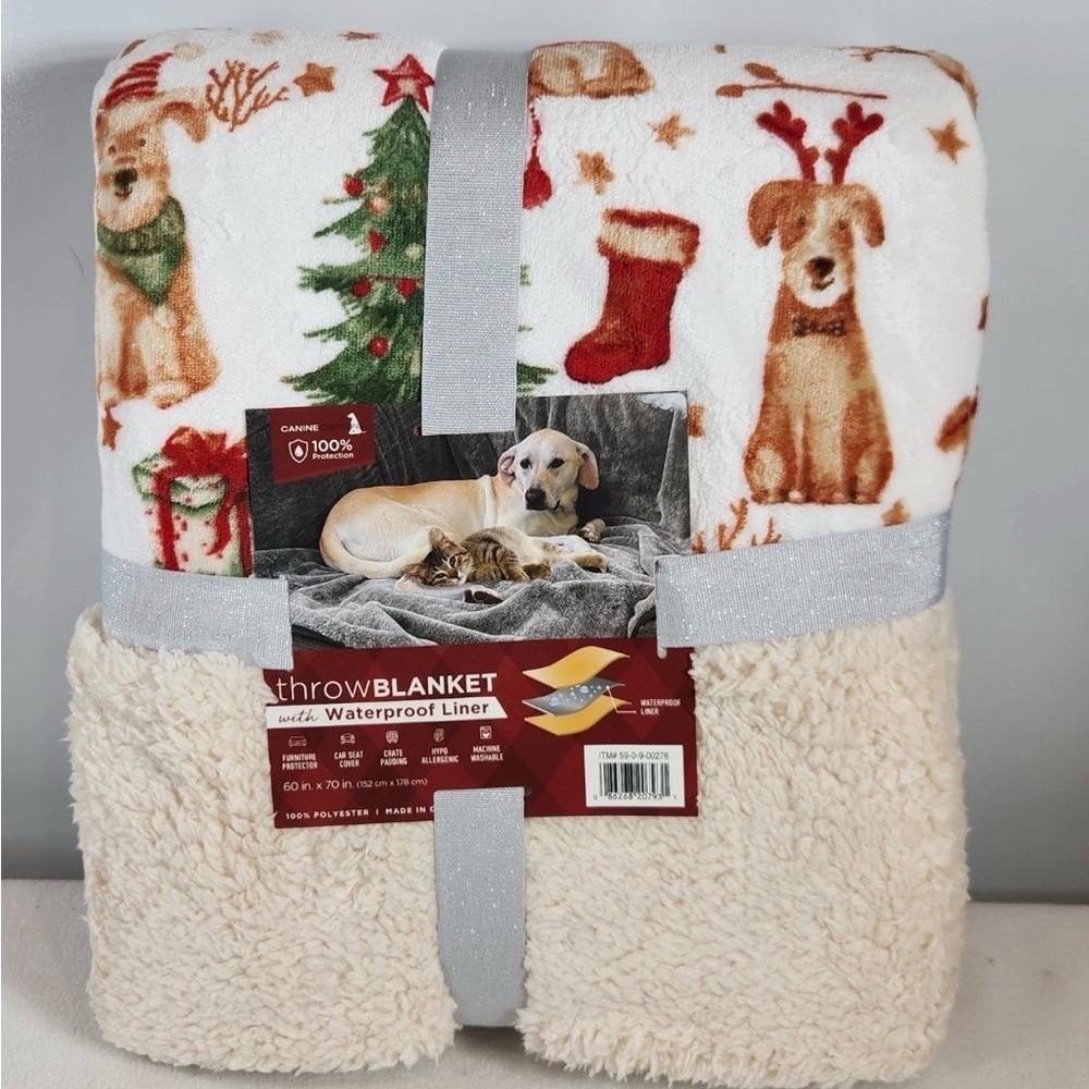 Holiday Dog Print Throw Blanket with Waterproof Liner